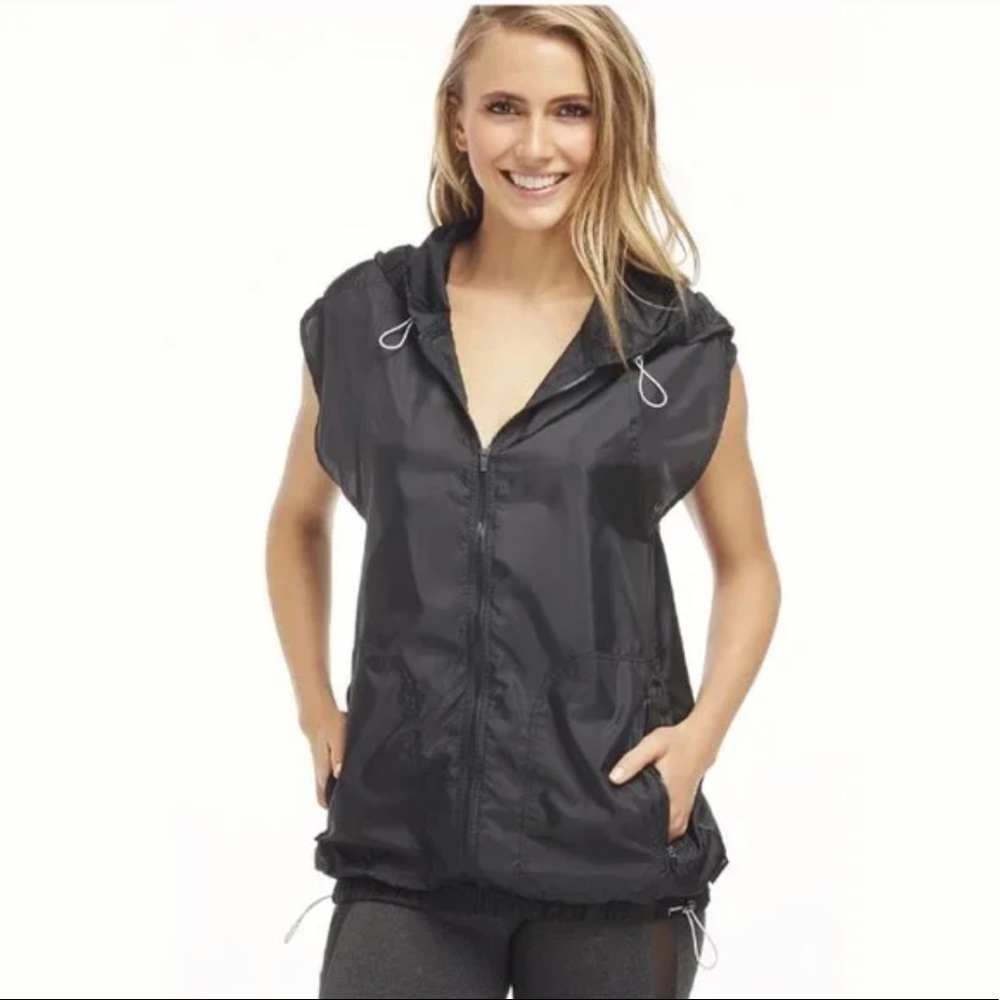 Fabletics Womens Black Hooded Short Sleeve Windbreaker Size Large